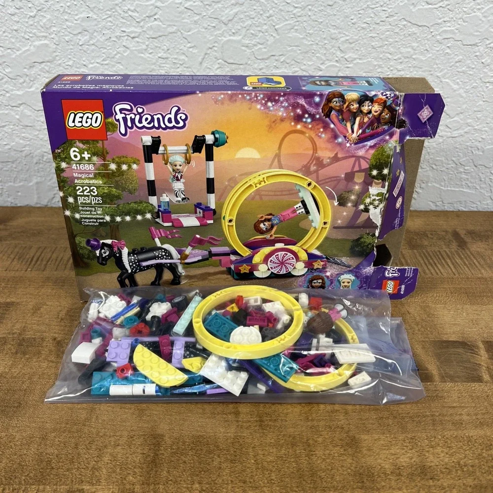 LEGO Friends - Heartlake City Organic Café - 41444‎ & Magical Acrobatics 41686